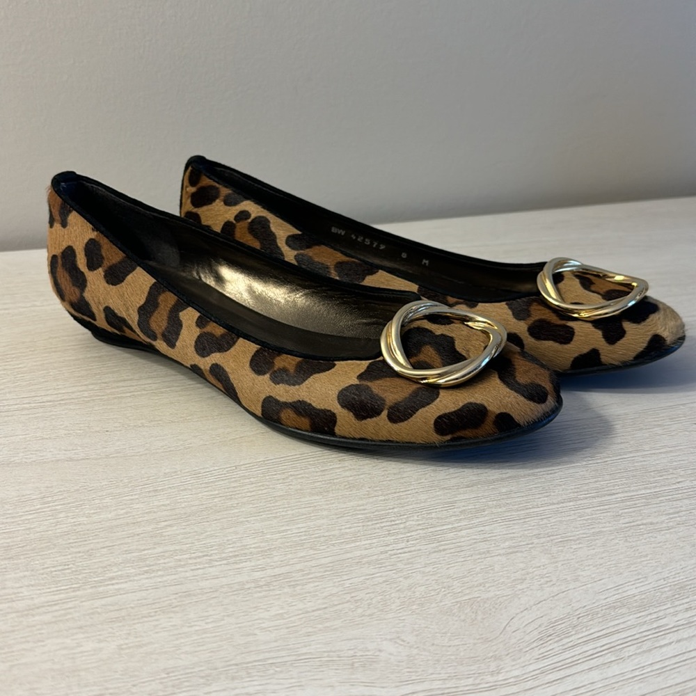 Stuart Weitzman Leopard Print Flats EUC Size 8
